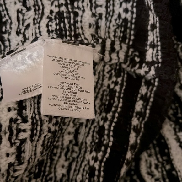 Ann Klein Black & White Striped Women Large Cardigan NWOT - Picture 4 of 5